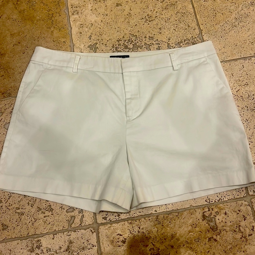 Venus White Shorts, very light weight
